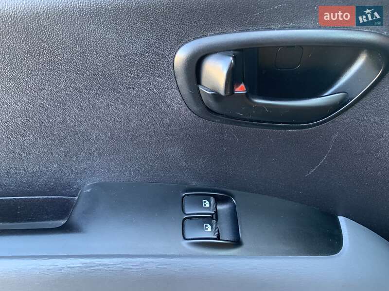 Хэтчбек Hyundai i10 2008 в Виннице