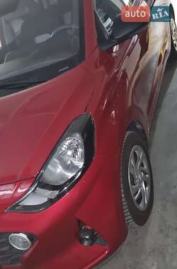 Хэтчбек Hyundai i10 2021 в 