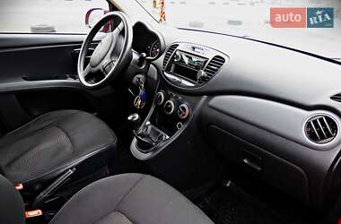 Хэтчбек Hyundai i10 2012 в Черкассах