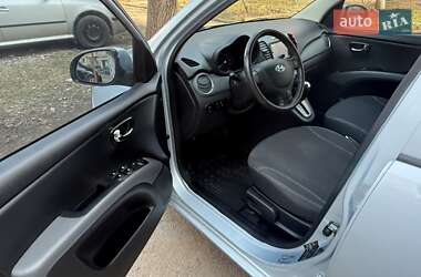 Хетчбек Hyundai i10 2013 в 
