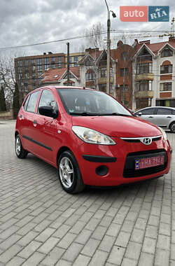 Хэтчбек Hyundai i10 2009 в Черновцах