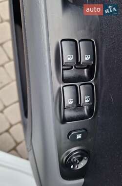 Хэтчбек Hyundai i10 2009 в 