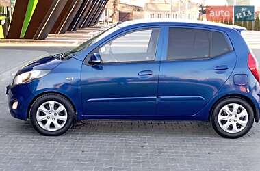 Хэтчбек Hyundai i10 2011 в 
