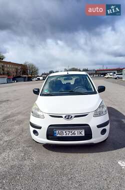 Хэтчбек Hyundai i10 2009 в 