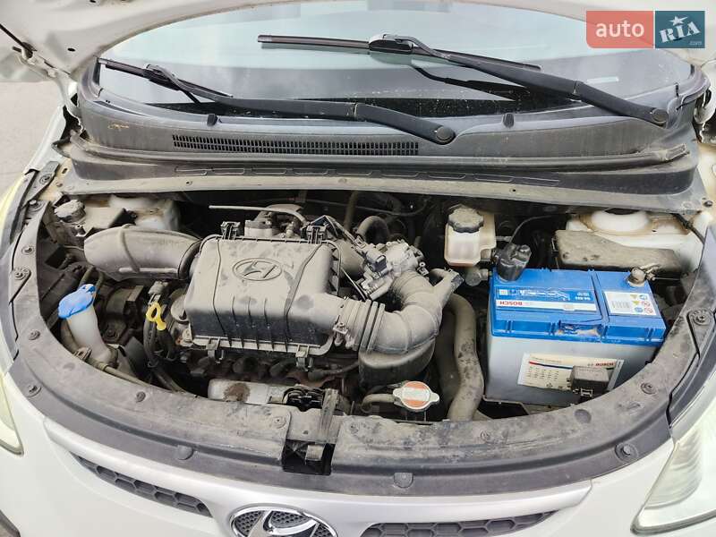 Хэтчбек Hyundai i10 2009 в Тульчине