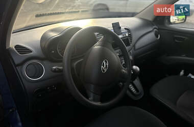 Хетчбек Hyundai i10 2013 в 