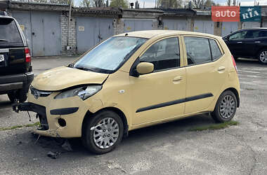 Хетчбек Hyundai i10 2008 в 