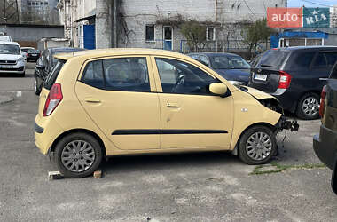 Хетчбек Hyundai i10 2008 в 