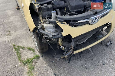 Хетчбек Hyundai i10 2008 в 