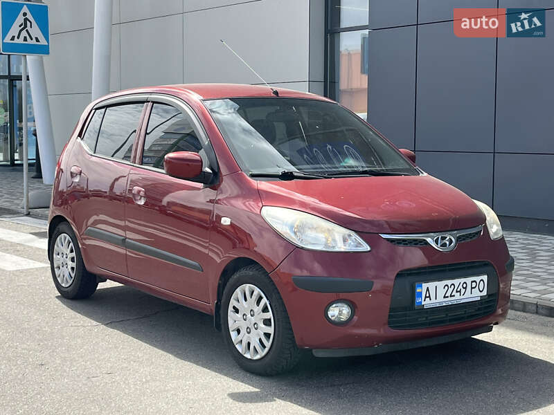 Хэтчбек Hyundai i10 2008 в 