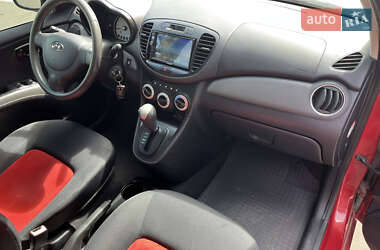 Хэтчбек Hyundai i10 2008 в 