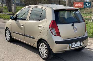 Хэтчбек Hyundai i10 2008 в 