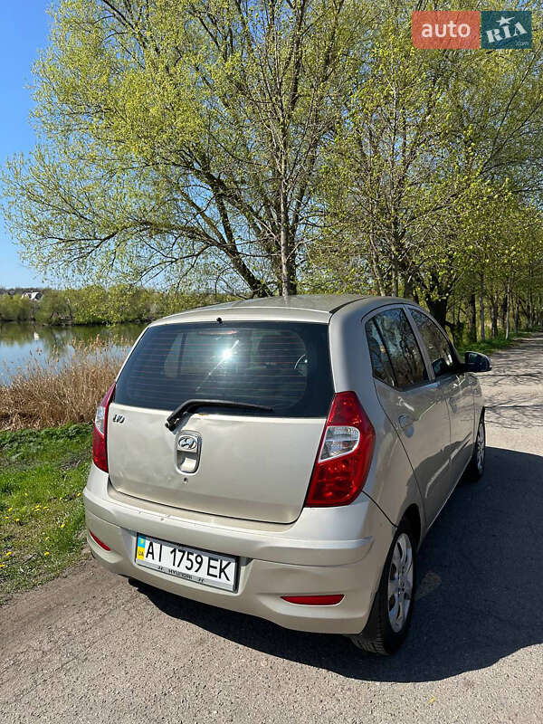 Хетчбек Hyundai i10 2013 в Києві