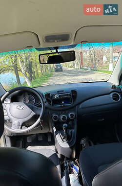 Хэтчбек Hyundai i10 2013 в 