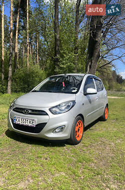 Хэтчбек Hyundai i10 2012 в 