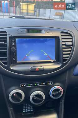 Хетчбек Hyundai i10 2008 в 