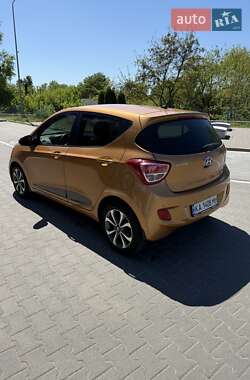 Хэтчбек Hyundai i10 2014 в 