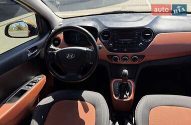 Хэтчбек Hyundai i10 2014 в 