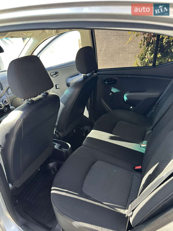 Хетчбек Hyundai i10 2011 в Бердичеві