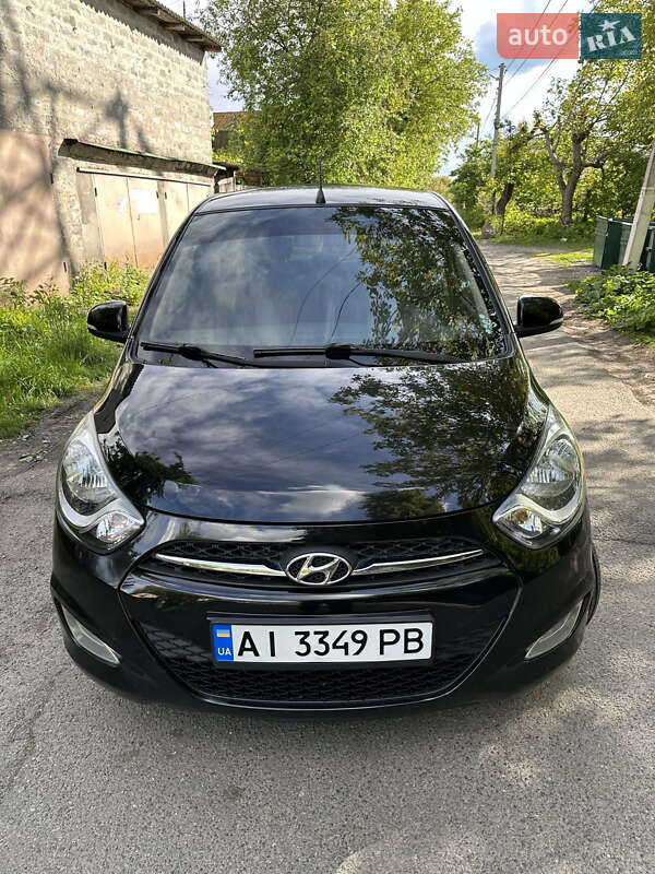 Хетчбек Hyundai i10 2013 в 