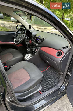 Хетчбек Hyundai i10 2013 в 