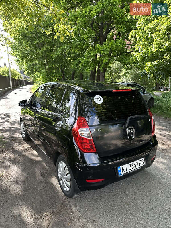Хэтчбек Hyundai i10 2013 в Киеве