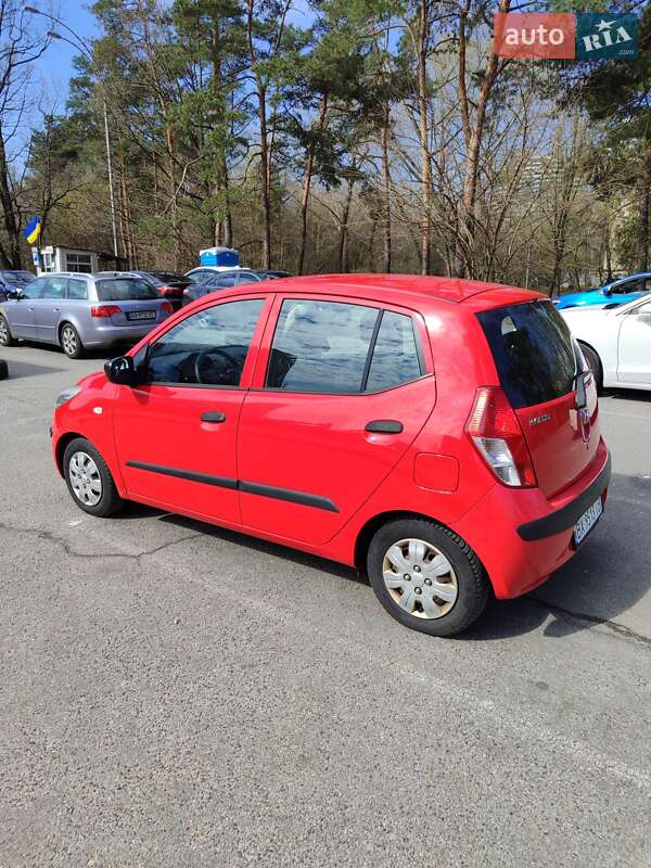Хетчбек Hyundai i10 2008 в Києві