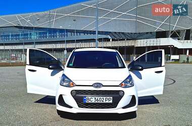 Хэтчбек Hyundai i10 2017 в 