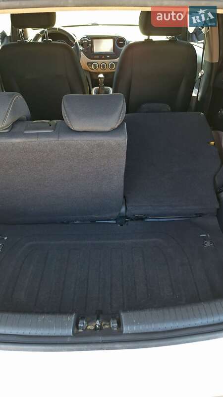 Хэтчбек Hyundai i10 2017 в Львове