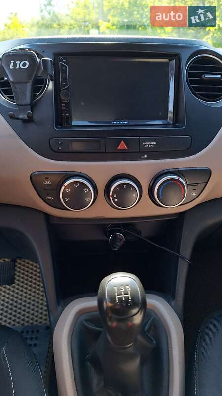 Хэтчбек Hyundai i10 2017 в Львове