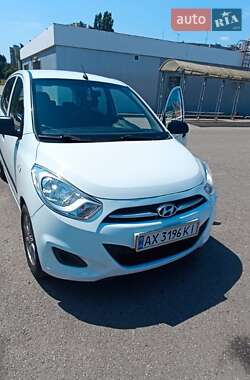 Хетчбек Hyundai i10 2011 в Харкові