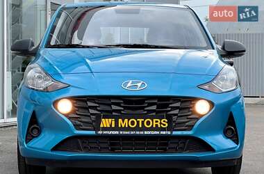 Хэтчбек Hyundai i10 2023 в 