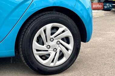 Хэтчбек Hyundai i10 2023 в 