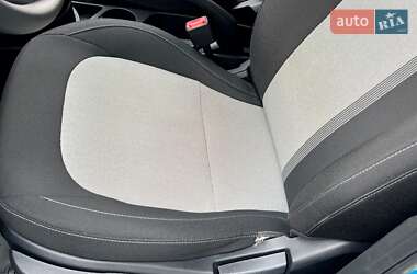 Хэтчбек Hyundai i10 2023 в 