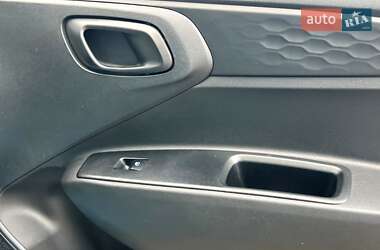 Хэтчбек Hyundai i10 2023 в 