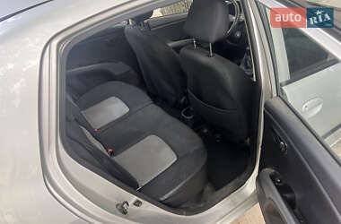 Хэтчбек Hyundai i10 2008 в 