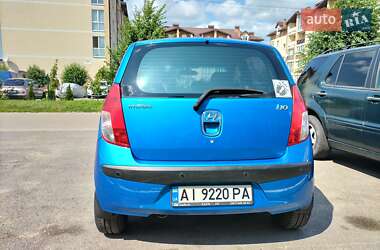 Хэтчбек Hyundai i10 2010 в 