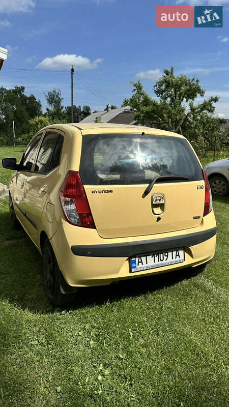Хэтчбек Hyundai i10 2008 в Коломые
