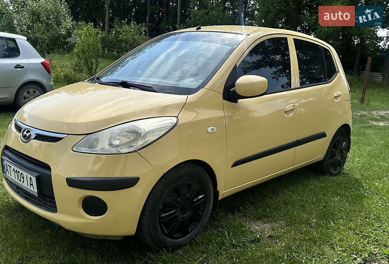 Хэтчбек Hyundai i10 2008 в 