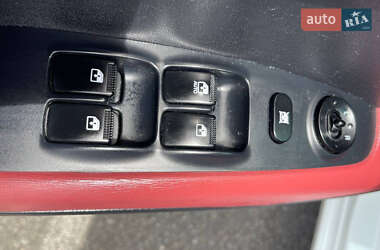 Хэтчбек Hyundai i10 2013 в 
