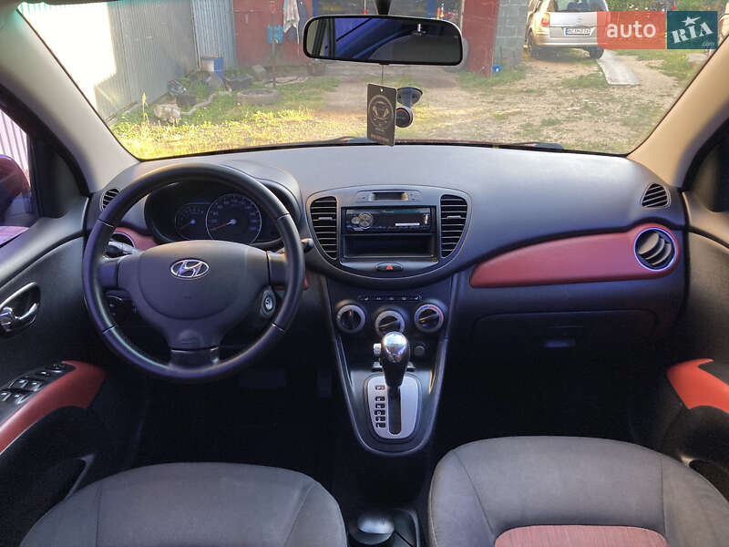 Хетчбек Hyundai i10 2012 в Миколаєві