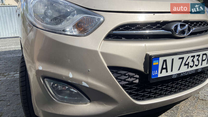 Хетчбек Hyundai i10 2011 в Ставищі