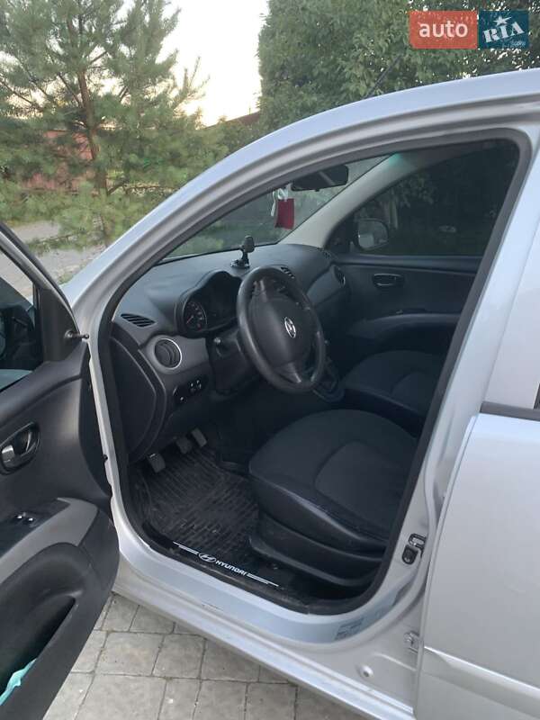 Хэтчбек Hyundai i10 2012 в Львове фото 5 Хэтчбек Hyundai i10 2012 в Львове