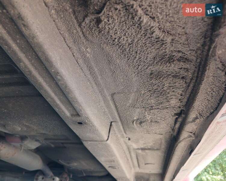 Хэтчбек Hyundai i10 2011 в Житомире