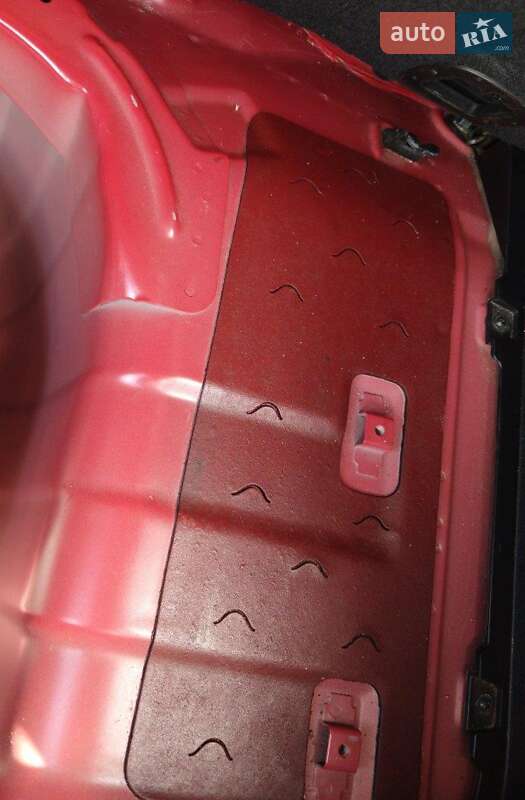 Хэтчбек Hyundai i10 2011 в Житомире