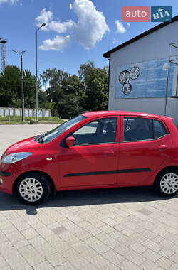 Хетчбек Hyundai i10 2008 в 