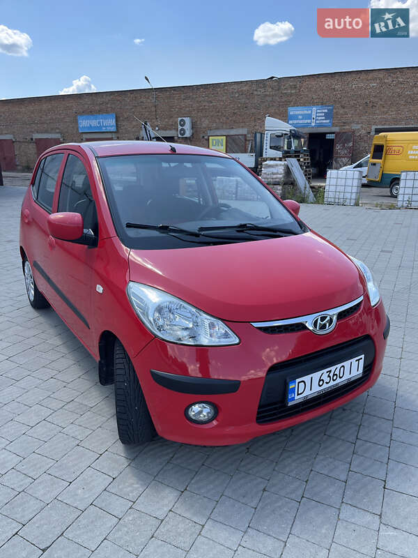 Хетчбек Hyundai i10 2008 в Володимирі