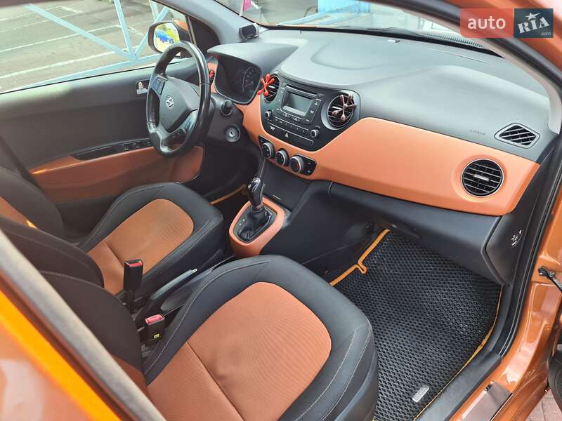 Хэтчбек Hyundai i10 2014 в Боярке