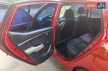 Хэтчбек Hyundai i10 2013 в 