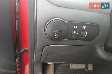 Хэтчбек Hyundai i10 2013 в 